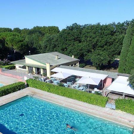 Отель Domaine Le Moulin Neuf Сен-Кентен-ла-Потри Экстерьер фото